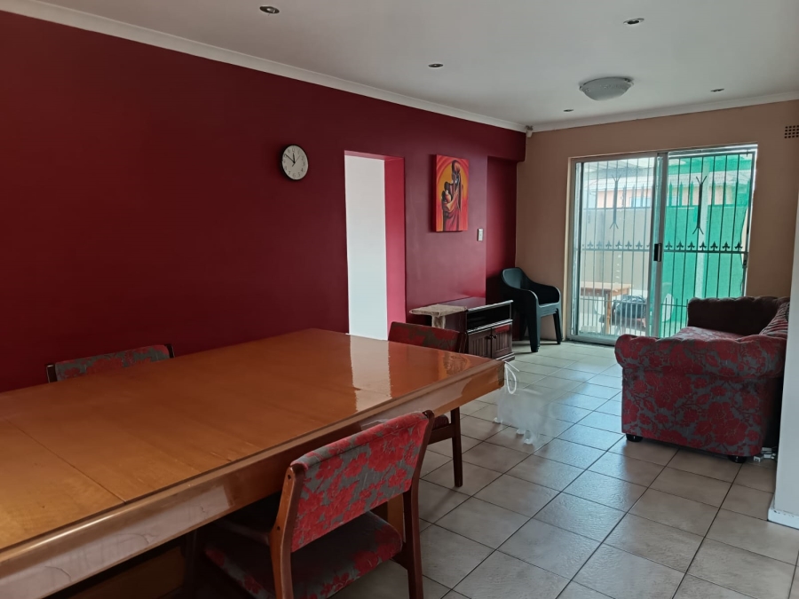 4 Bedroom Property for Sale in Athlone Western Cape